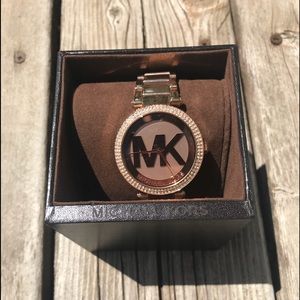 Michael Kors logo watch